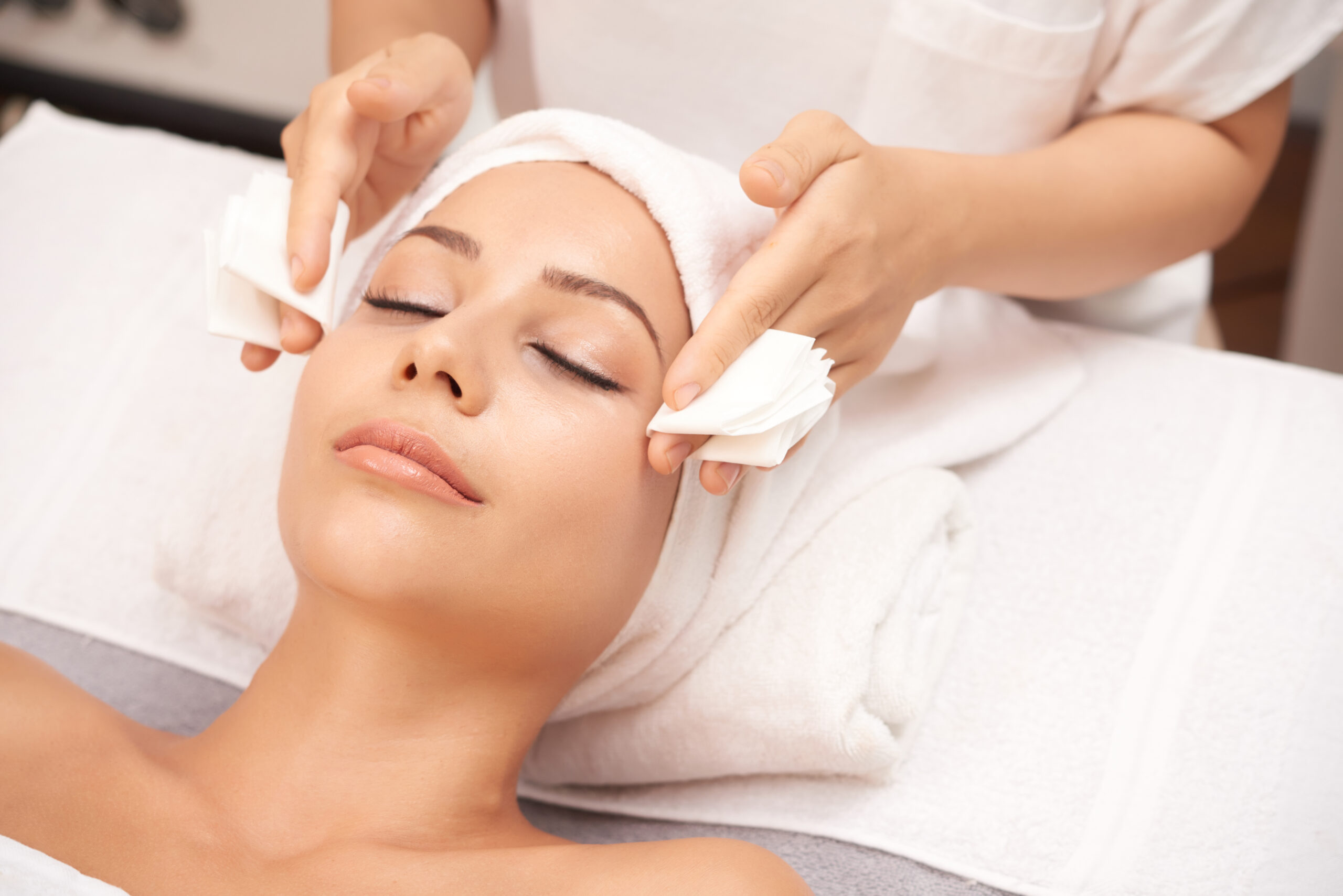 LED Light Therapy Facial